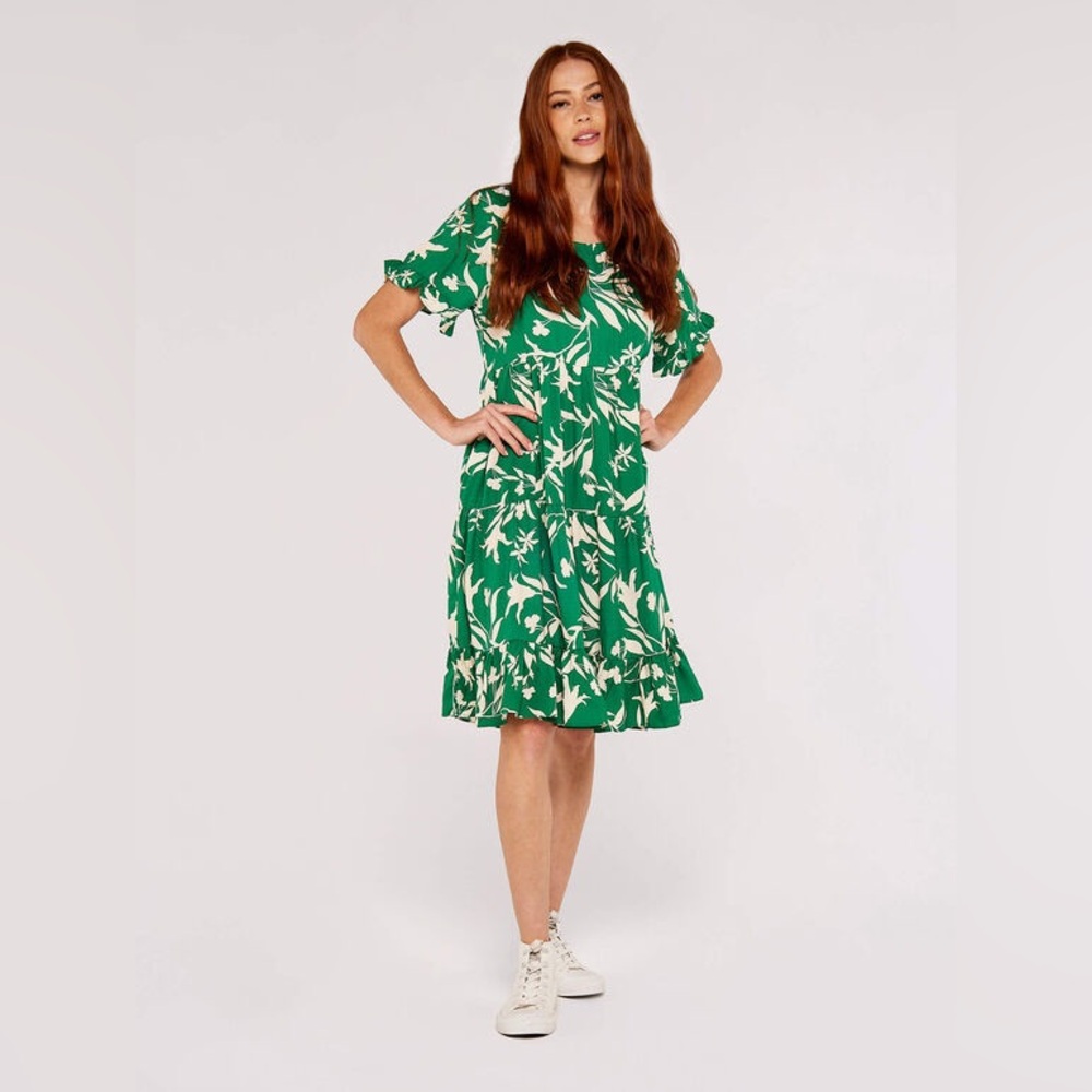 Apricot Green Floral Tiered Dress Size 6 Boho Ruffle Sleeve Midi